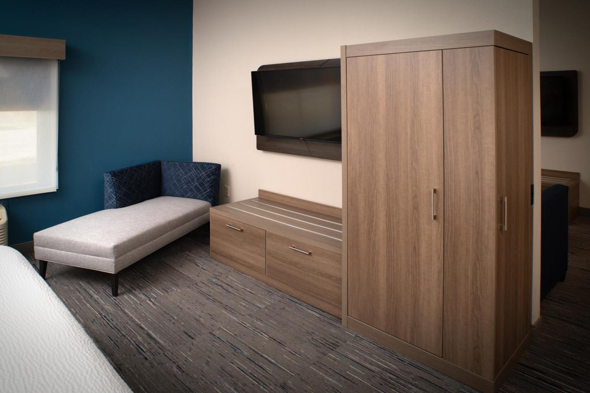 Holiday Inn Express & Suites Fairmont By Ihg Kültér fotó