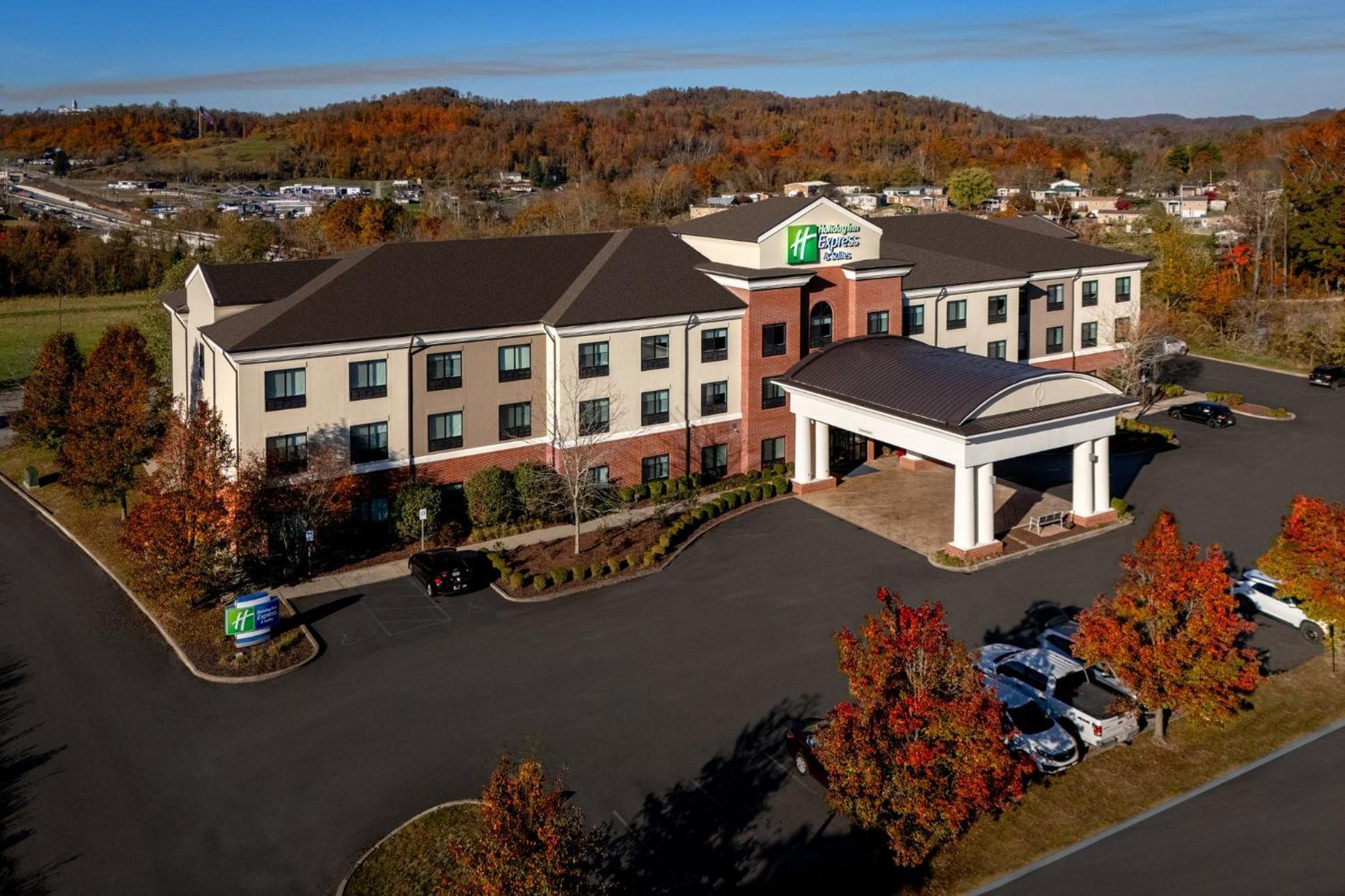 Holiday Inn Express & Suites Fairmont By Ihg Kültér fotó