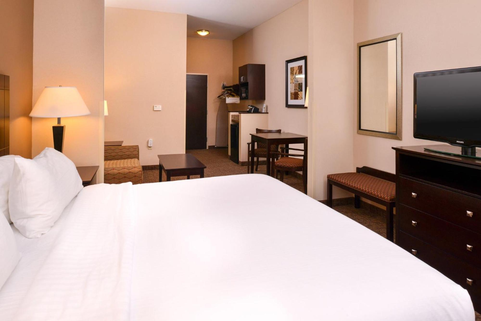 Holiday Inn Express & Suites Fairmont By Ihg Kültér fotó