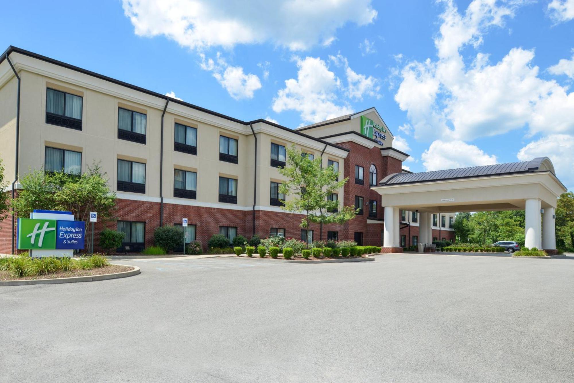 Holiday Inn Express & Suites Fairmont By Ihg Kültér fotó