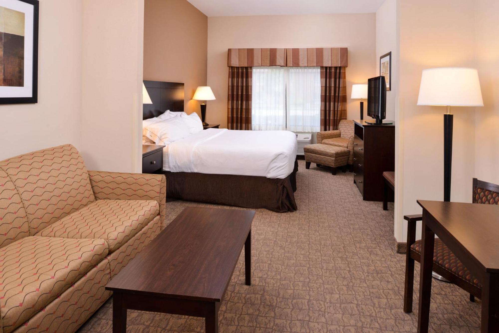 Holiday Inn Express & Suites Fairmont By Ihg Kültér fotó