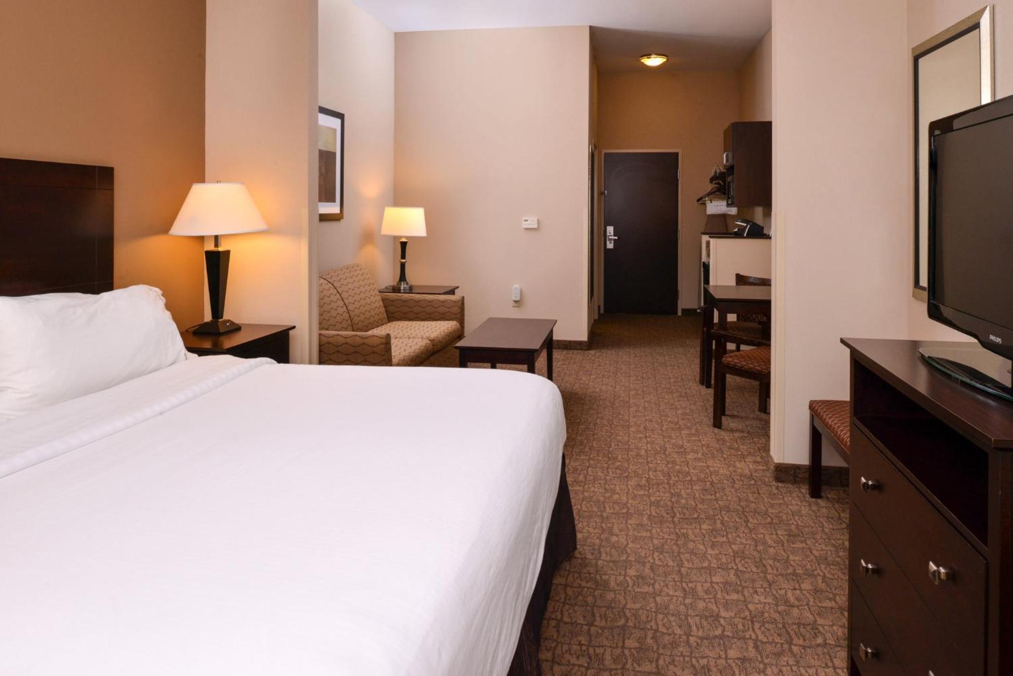 Holiday Inn Express & Suites Fairmont By Ihg Kültér fotó