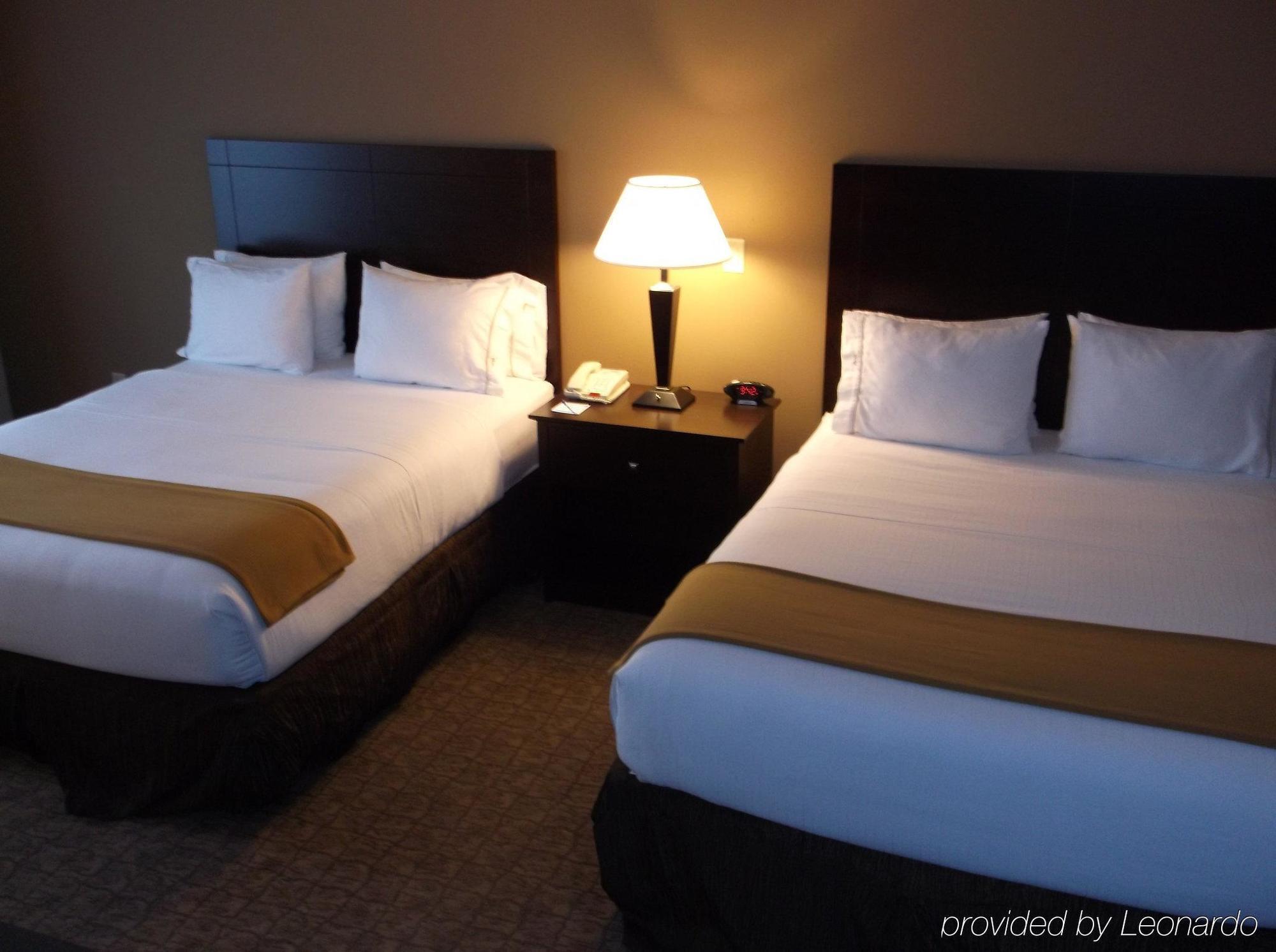 Holiday Inn Express & Suites Fairmont By Ihg Kültér fotó