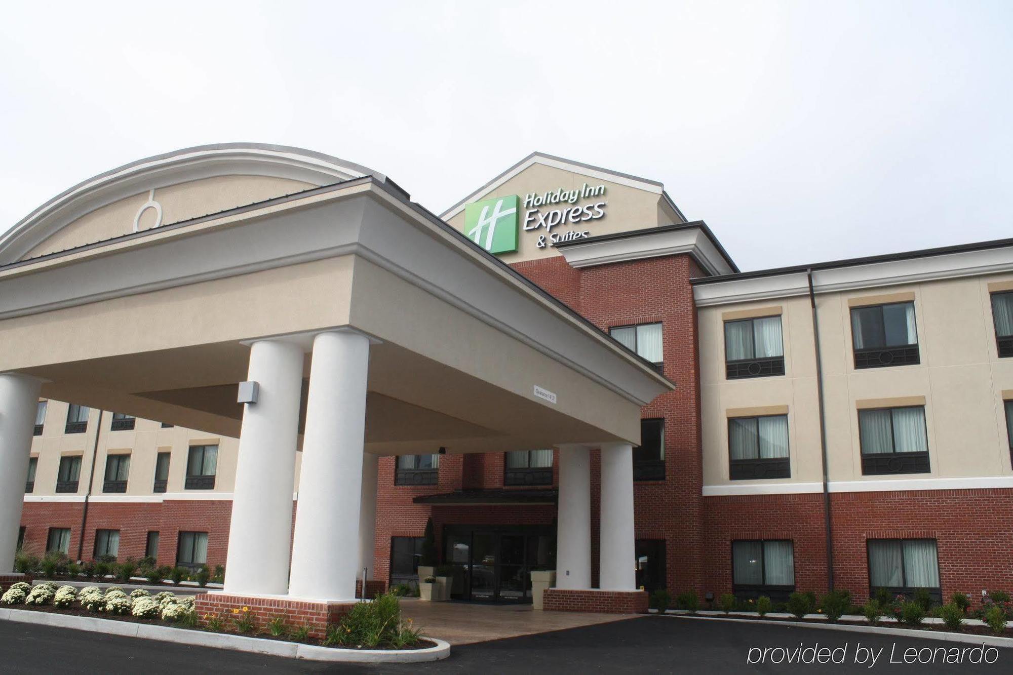 Holiday Inn Express & Suites Fairmont By Ihg Kültér fotó